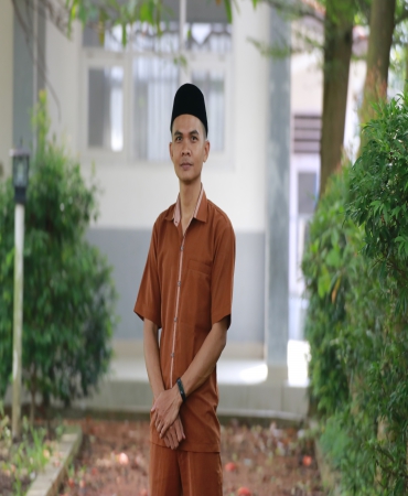 Ece Kamaludin, S.Pd.I